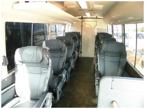 車内（前向き）